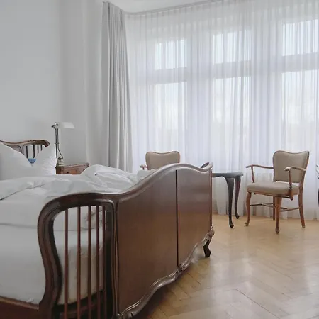 Otel Jahrhunderthotel 3*