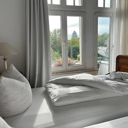 Jahrhunderthotel Otel